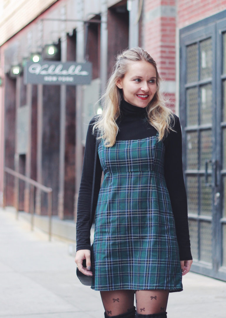 PLAID MINI DRESS AND BOW TIGHTS – The Steele Maiden