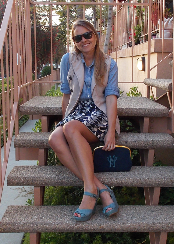 outfit-post-monochromatic-spring-fashion-chambray-madewell-wedge-sandal