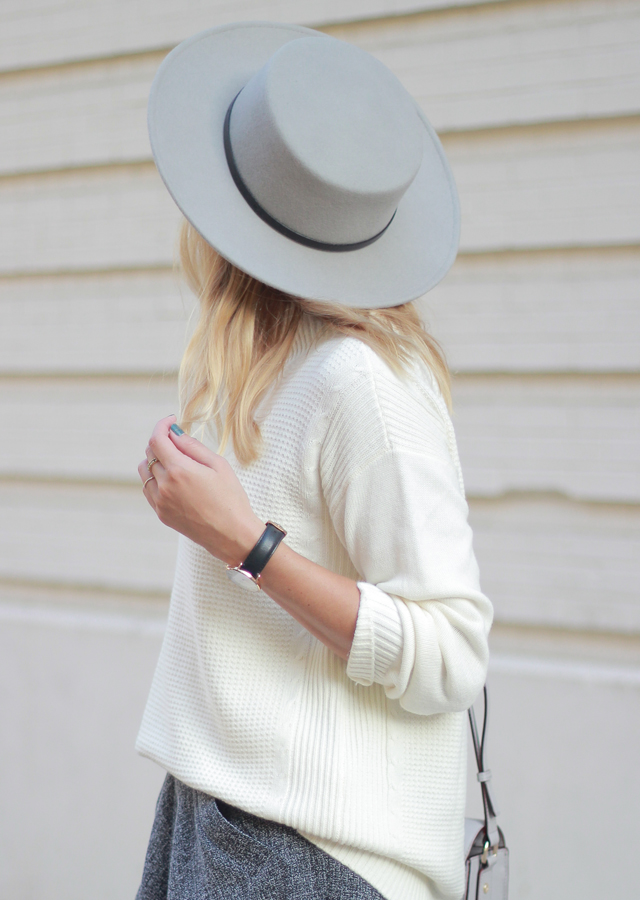 Oversized slouchy sweater and Grey Wool Boater Hat