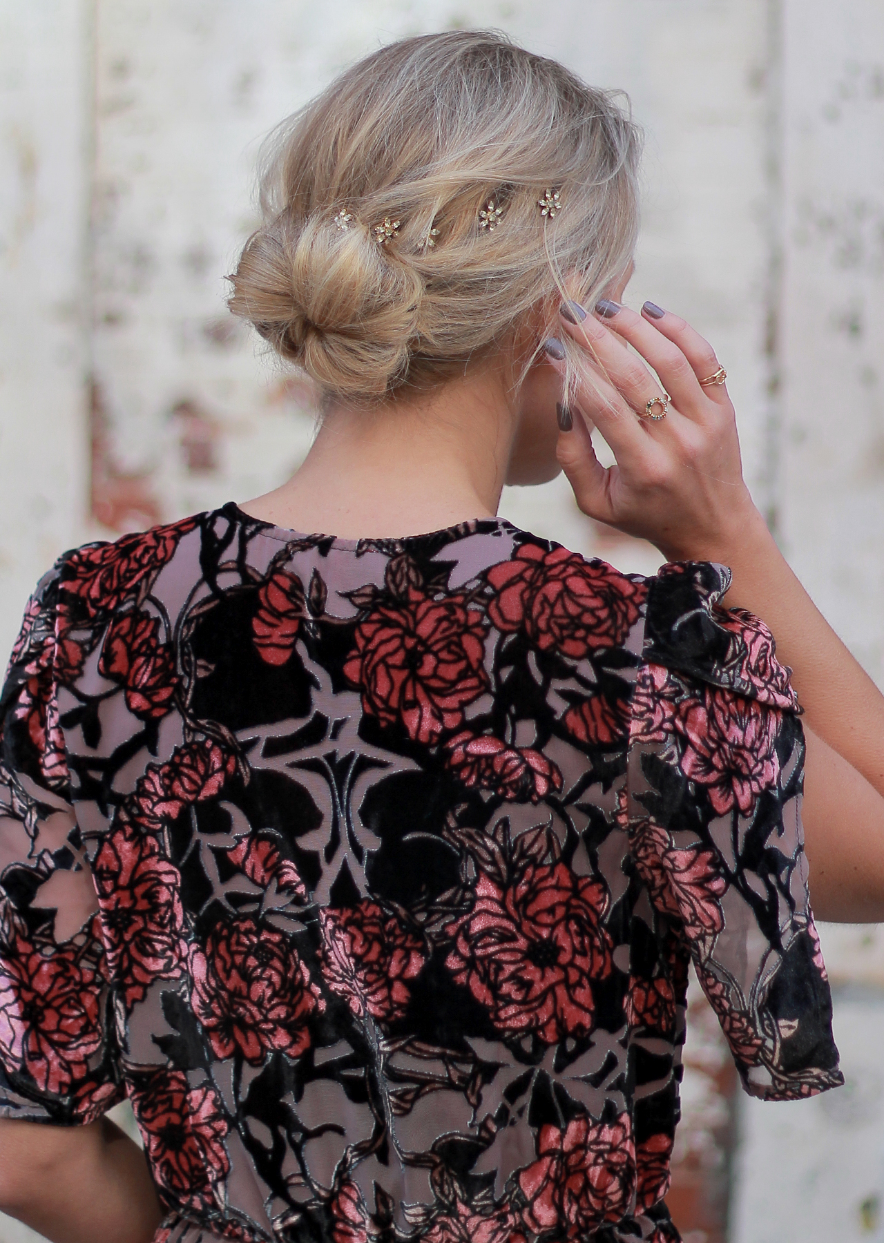 The Steele Maiden: How to: Easy Holiday Hair Style with Hair Accessories
